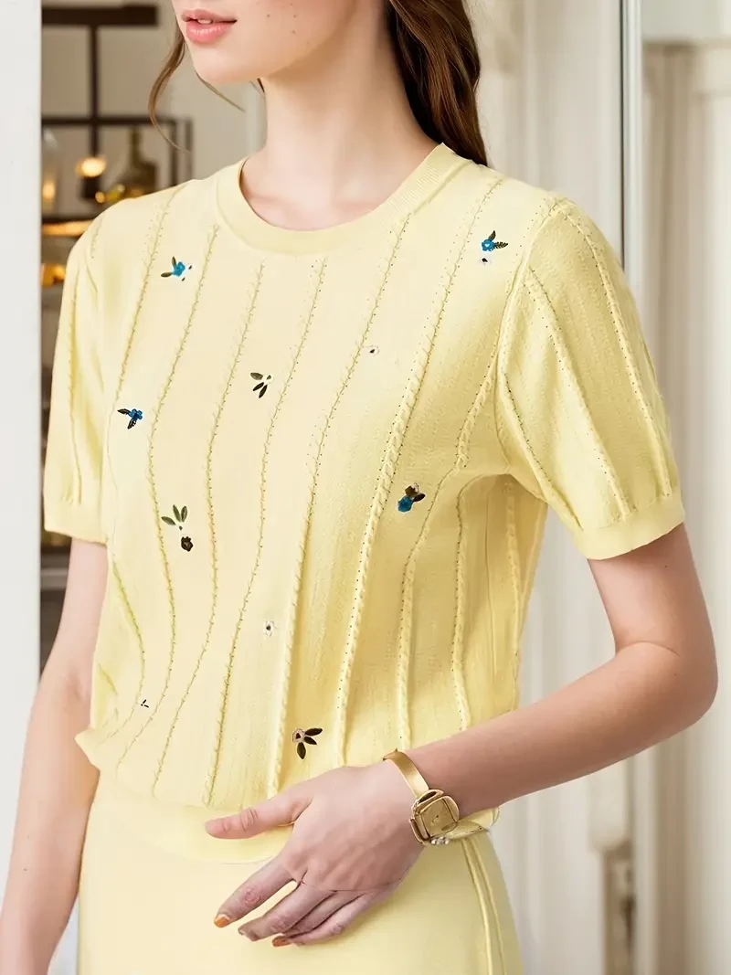 acation-Inspired Fresh Embroidered Cut-Out Short-Sleeve T-Shirt